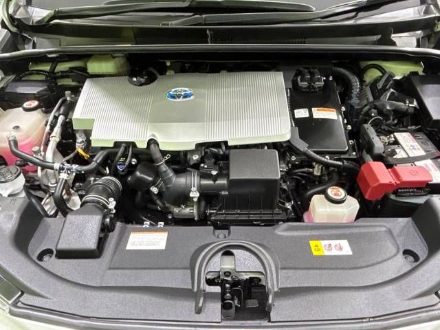 Toyota PRIUS 2017-06 12676-18