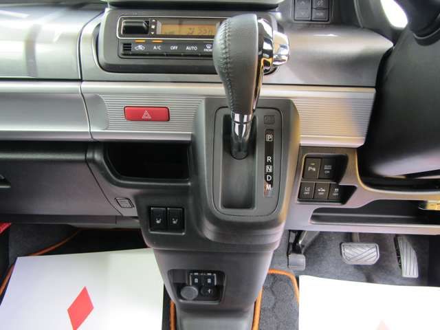 Suzuki SPACIA 2021-02 188550-13