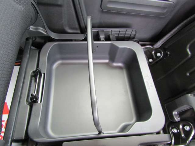Suzuki SPACIA 2021-02 188550-16