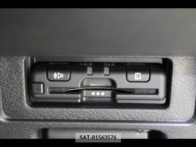 Nissan NOTE 2022-02 302488-5