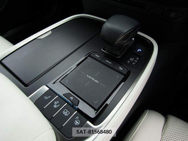 Lexus LS 2021-02 354106-16