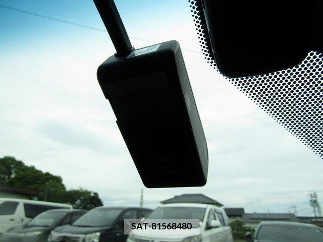 Lexus LS 2021-02 354106-23