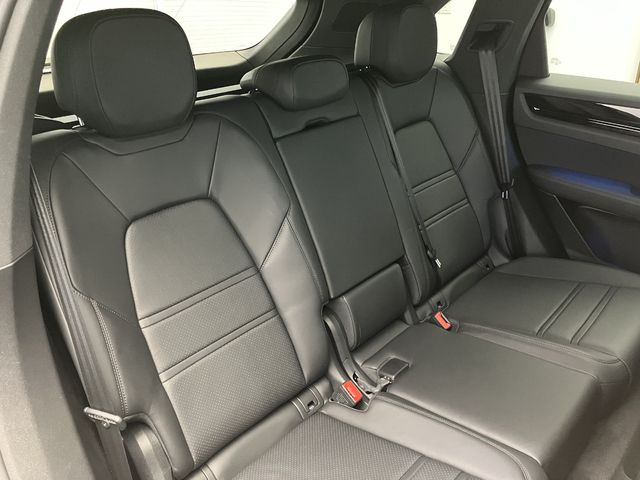 Porsche CAYENNE 2019-10 196078-11