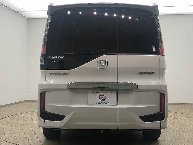 Honda e 2018-09 9388-18