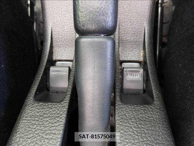 Nissan NOTE 2019-03 207213-10
