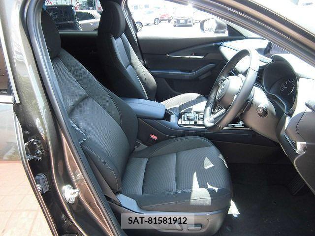 Mazda CX-30 2020-01 331553-3