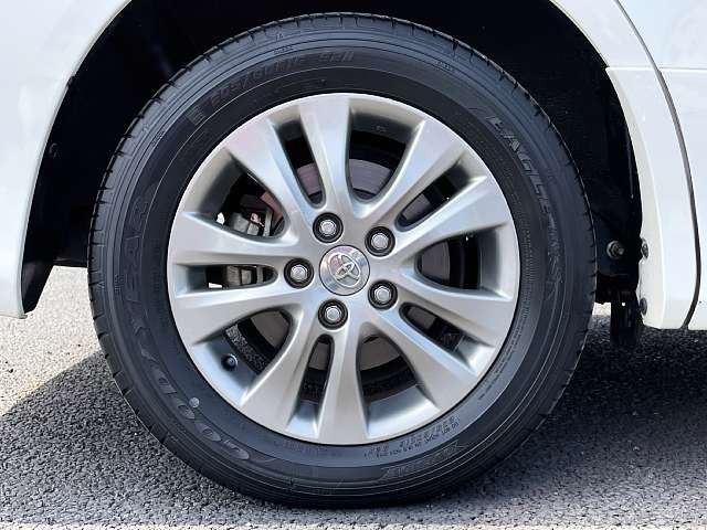 Toyota VOXY 2012-08 23210-3
