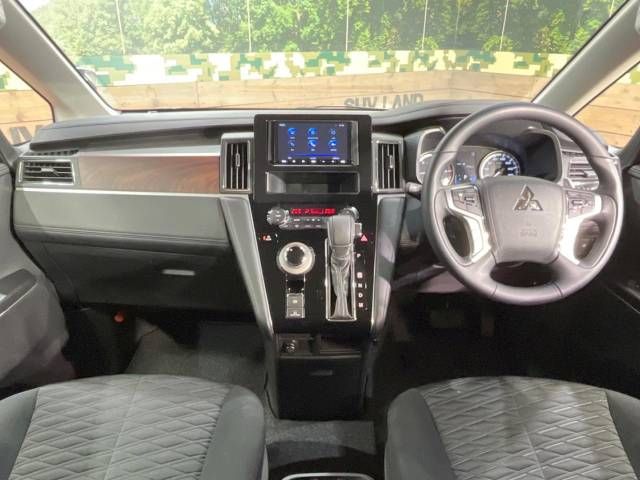Mitsubishi DELICA D5 2023-05 19093-1