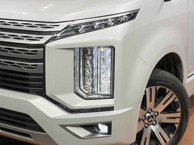 Mitsubishi DELICA D5 2023-05 19093-13