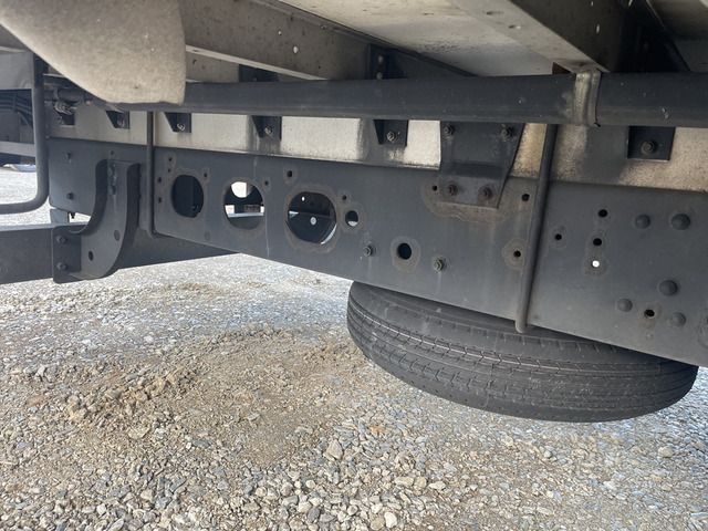 MITSUBISHI FUSO Fighter 2015-06 12-15