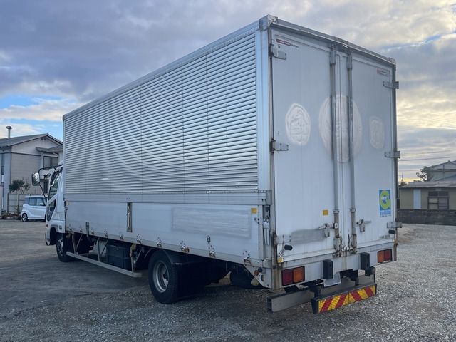 MITSUBISHI FUSO Fighter 2015-06 12-6