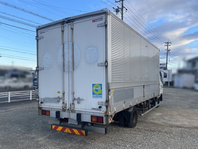 MITSUBISHI FUSO Fighter 2015-06 12-5