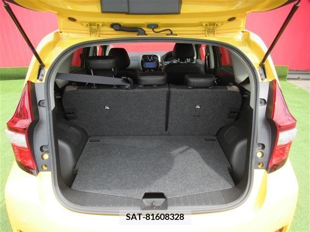 Nissan NOTE 2020-04 349943-7