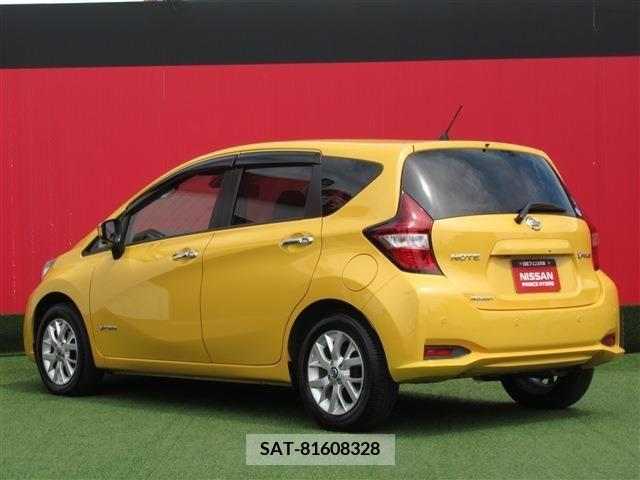 Nissan NOTE 2020-04 349943-1