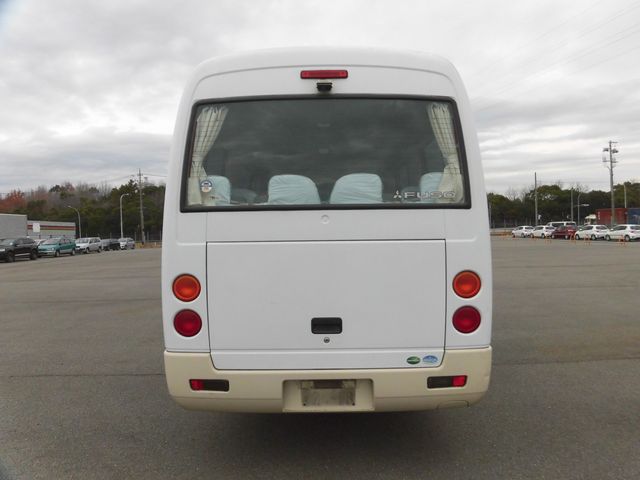 Mitsubishi ROSA 2012-11 1383-8