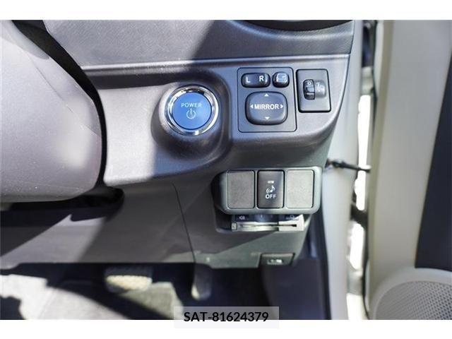 Toyota AQUA 2013-09 202707-9