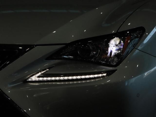 Lexus RC 2018-07 2514-8