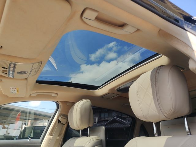 Mercedes Benz S-CLASS 2015-06 25146-16