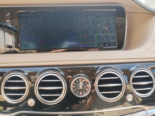 Mercedes Benz S-CLASS 2015-06 25146-9
