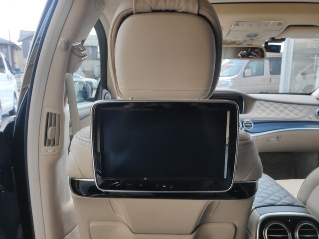 Mercedes Benz S-CLASS 2015-06 25146-22