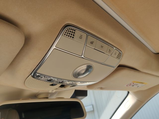 Mercedes Benz S-CLASS 2015-06 25146-15