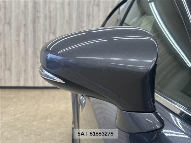 Lexus IS 2013-08 354058-25