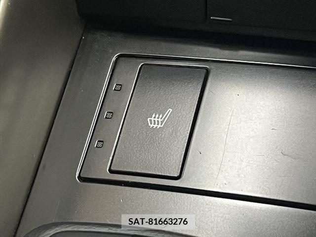 Lexus IS 2013-08 354058-6