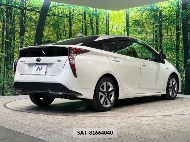 Toyota PRIUS 2016-05 209776-17