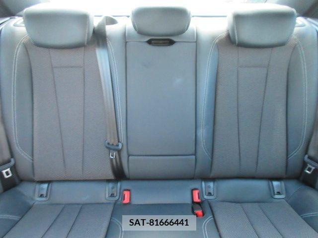 Audi A4 2019-06 347416-10