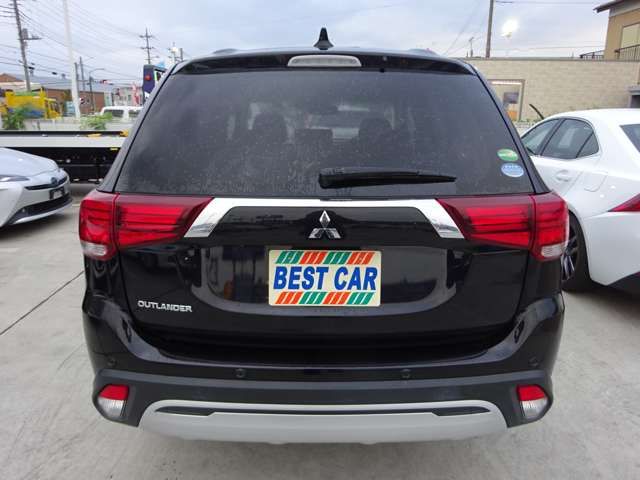 Mitsubishi OUTLANDER 2019-07 25064-6