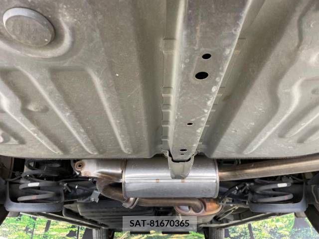 Toyota VOXY 2015-10 351602-17