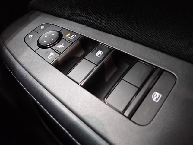 Nissan NOTE 2021-05 19289-19