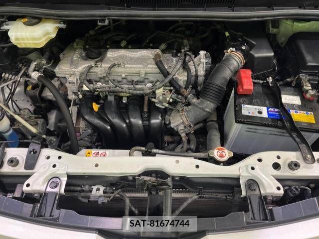 Toyota VOXY 2018-04 321709-18