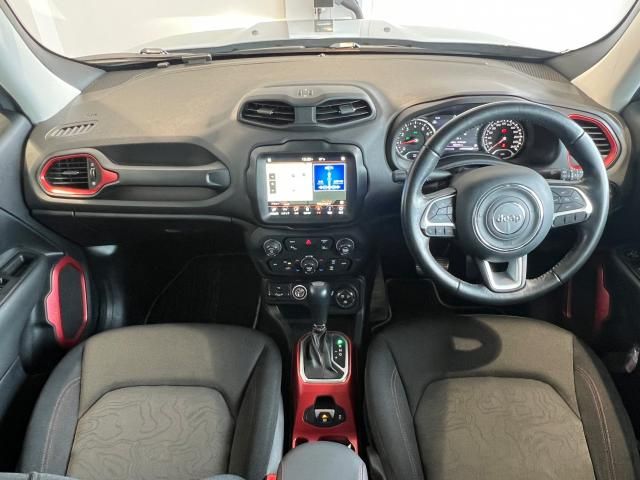 Jeep RENEGADE 2018-06 195774-1