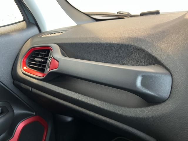 Jeep RENEGADE 2018-06 195774-14