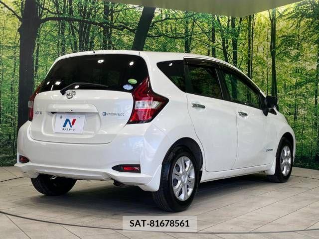 Nissan NOTE 2018-03 279856-17