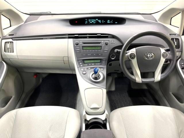 Toyota PRIUS 2011-03 10183-1