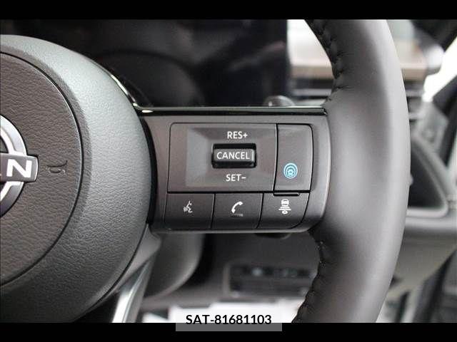 Nissan SERENA 2023-08 284279-12