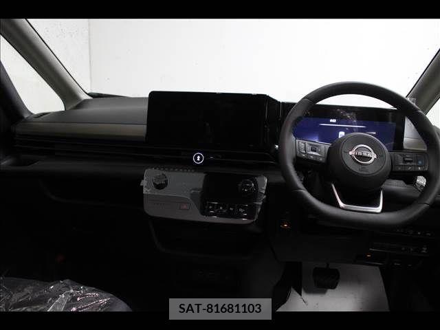 Nissan SERENA 2023-08 284279-11