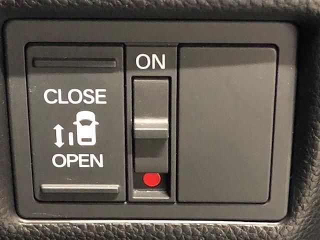 Honda N BOX CUSTOM 2018-03 194910-13