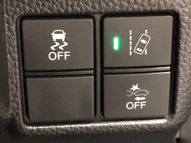Honda N BOX CUSTOM 2018-03 194910-15