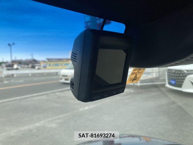 Honda N BOX CUSTOM 2018-04 256040-18