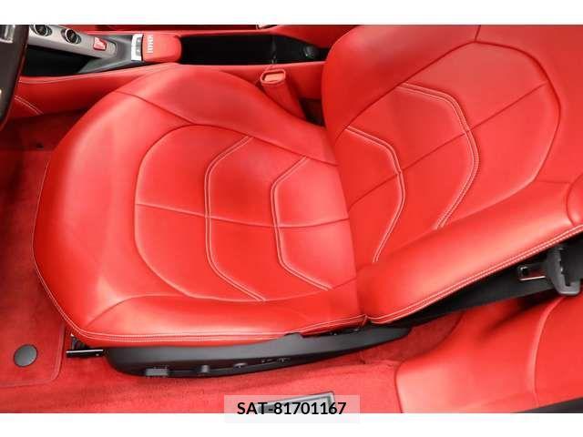 Ferrari 488 GTB 2016-05 321092-6