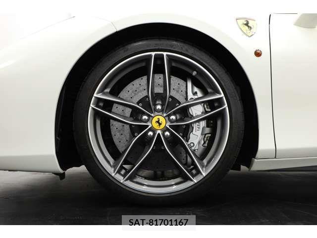 Ferrari 488 GTB 2016-05 321092-4