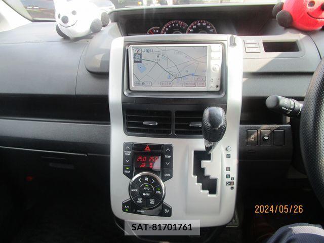 Toyota NOAH 2011-02 279562-16