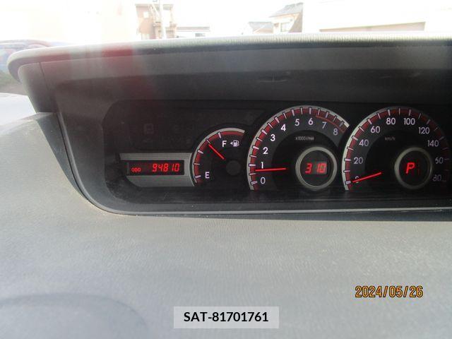Toyota NOAH 2011-02 279562-15