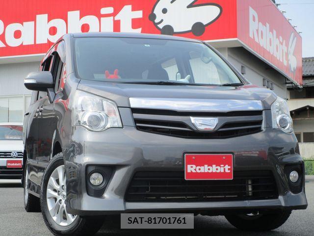 Toyota NOAH 2011-02 279562-0
