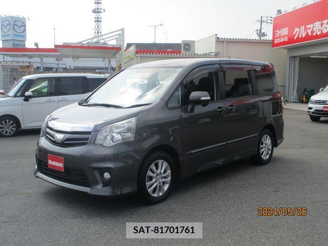 Toyota NOAH 2011-02 279562-7