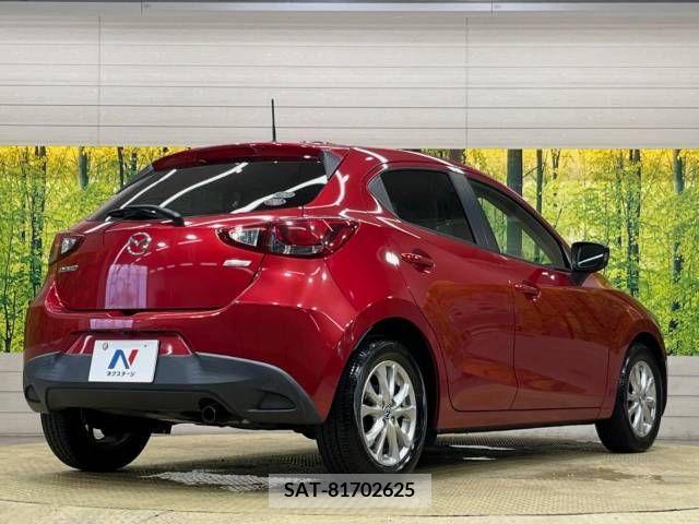 Mazda DEMIO 2014-10 396392-17