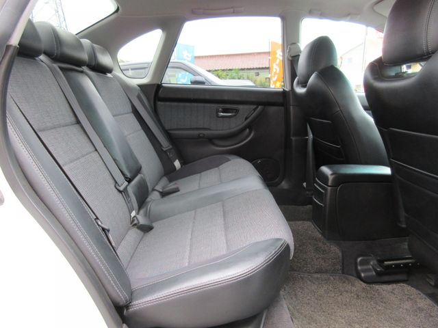 Subaru LEGACY B4 2001-02 3820-21